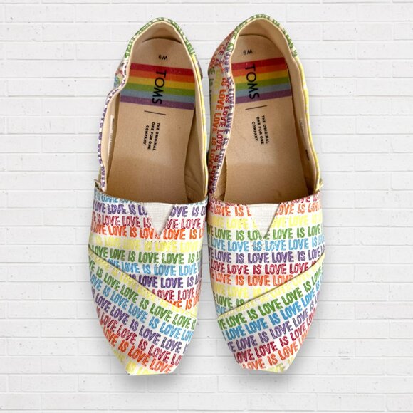 TOMS Alpargata Rainbow LOVE IS LOVE Slip-On Shoes Loafers Pride LGBTQ+ Womens 9 - Picture 1 of 7